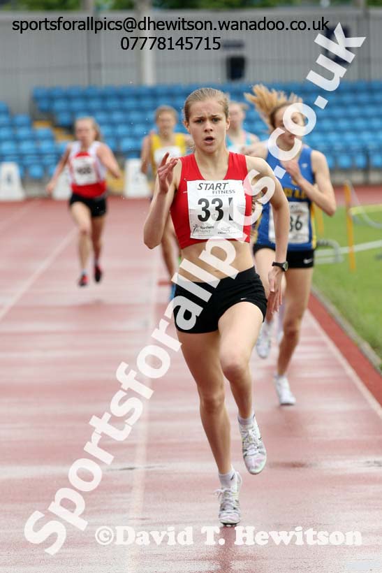 Womens under-20s 800 metres, Northern Championships, Sport City, Manchester. Photo: David T. Hewitson/Sports for All Pics